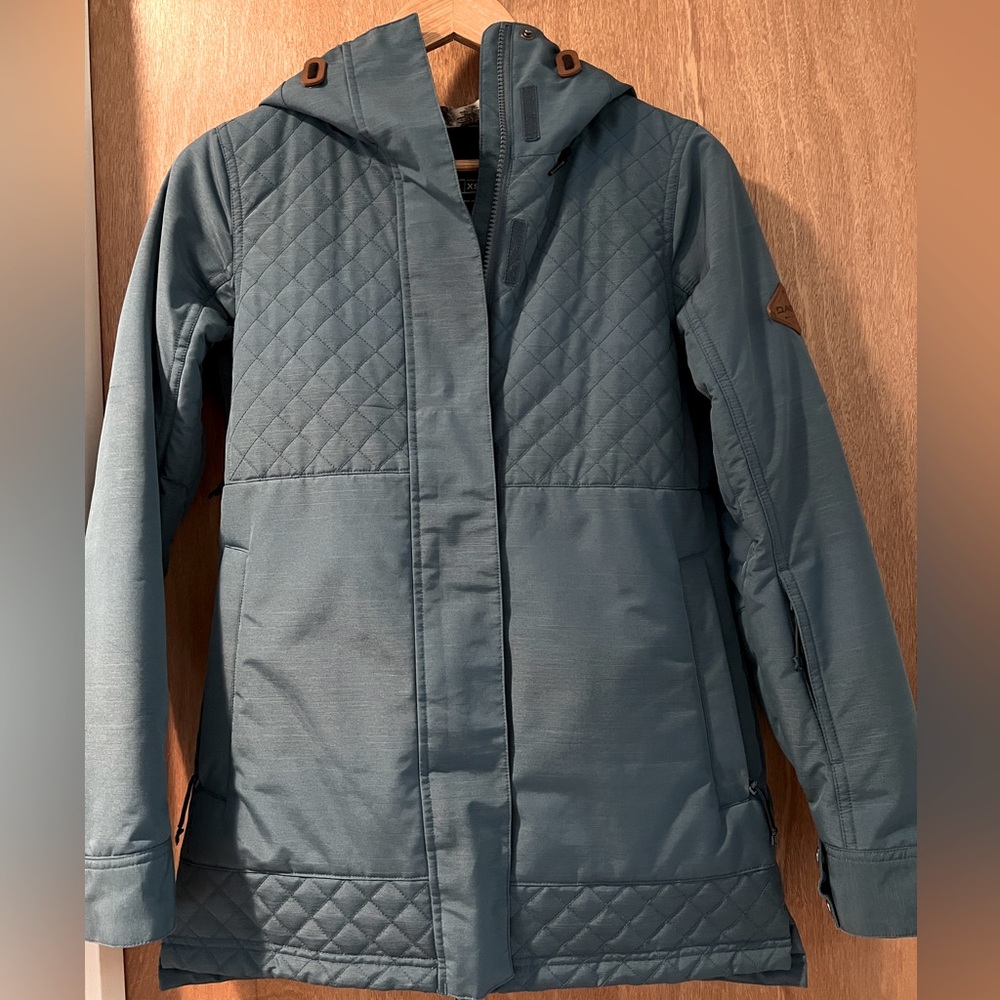 Dakine Women's Willow Insulated Snowboard Jacket XS Chill Blue/Teal